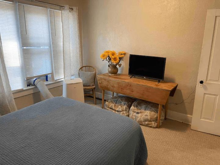 Cozy 3 & 4 Bed Home 2 Blocks To Hospitals & Lambeau Green Bay Exteriér fotografie