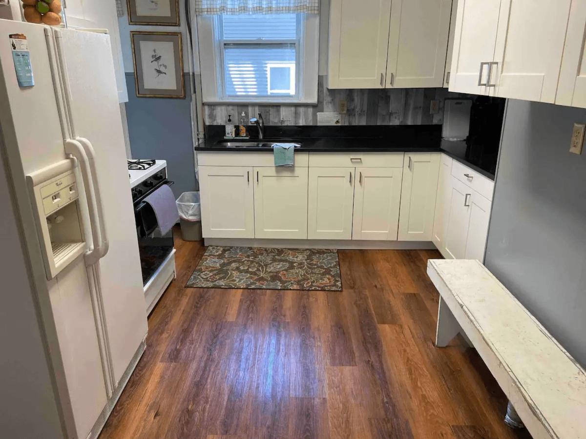 Cozy 3 & 4 Bed Home 2 Blocks To Hospitals & Lambeau Green Bay Exteriér fotografie
