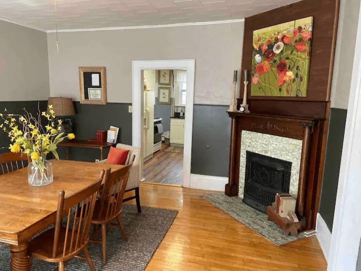 Cozy 3 & 4 Bed Home 2 Blocks To Hospitals & Lambeau Green Bay Exteriér fotografie